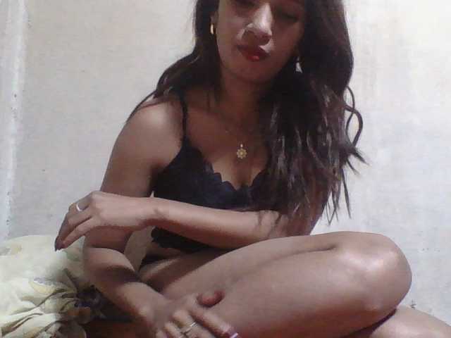 Titih002 — live female cam