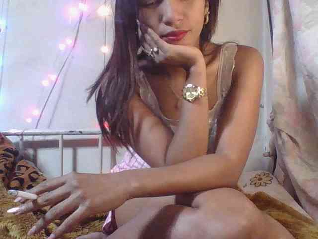 Titih002 Live Webcam on BongaCams