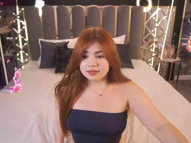 Model: RosaAmour
