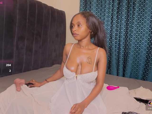 Caramel-Babe live cam on BongaCams