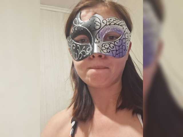 Esenia2026 live cam on BongaCams