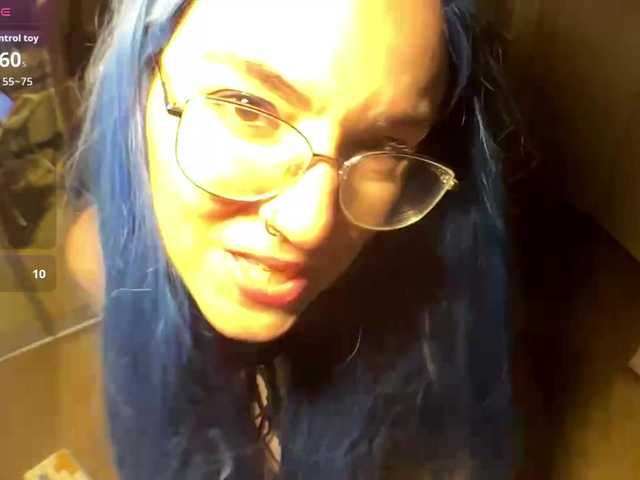 veronicablue11 live cam on BongaCams