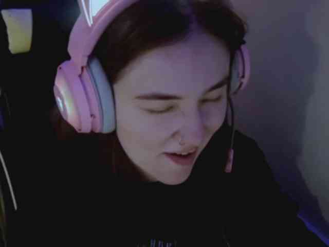 VeronicBlue webcam