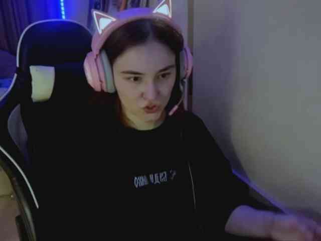 VeronicBlue webcam