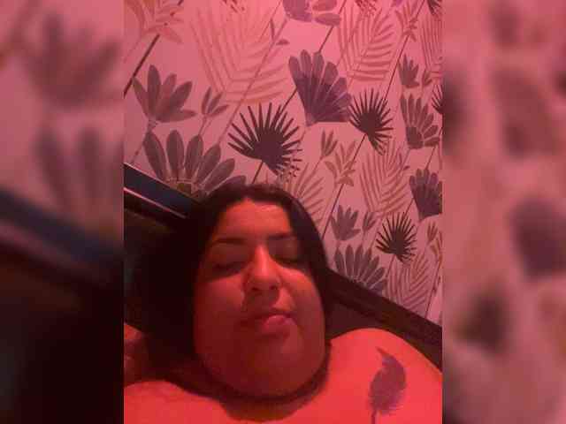 DydyAndreea webcam