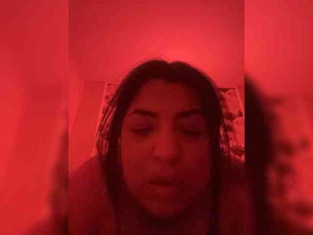 DydyAndreea webcam