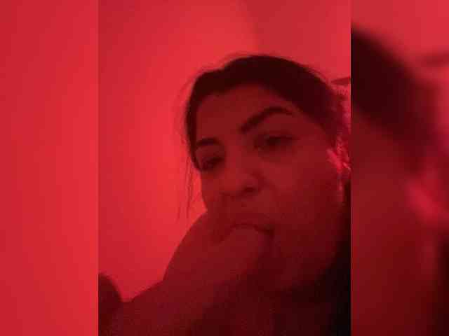 DydyAndreea webcam