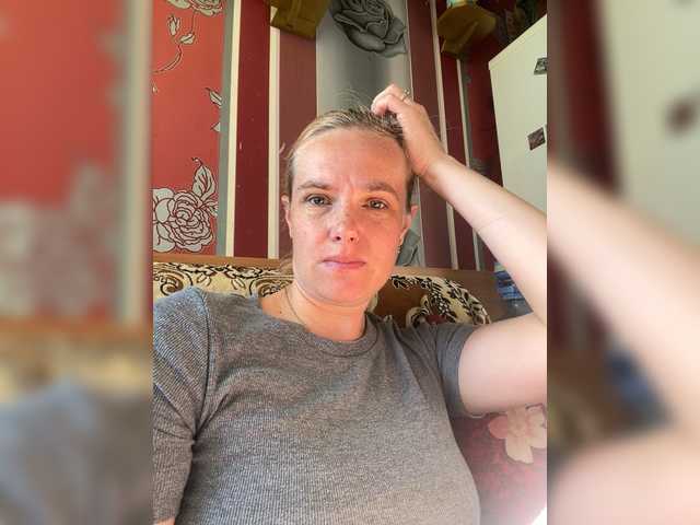 Kykla06543 live cam on BongaCams