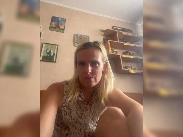 Kykla06543 live cam on BongaCams