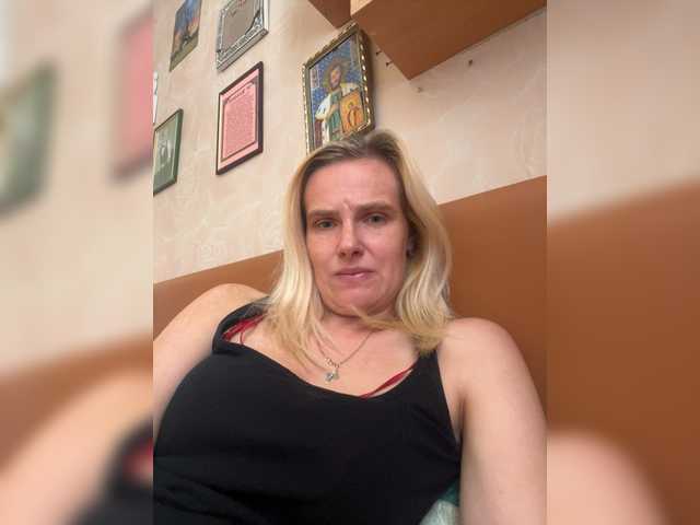 Kykla06543 live cam on BongaCams