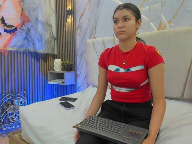 sweetauracouple live cam on BongaCams