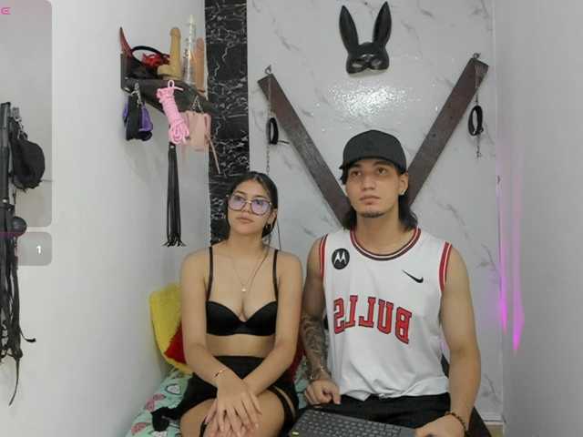 sweetauracouple live cam on BongaCams