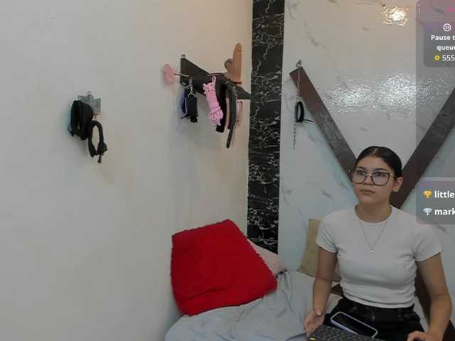 sweetauracouple live cam on BongaCams