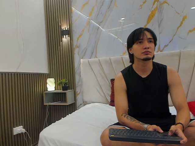 sweetauracouple live cam on BongaCams