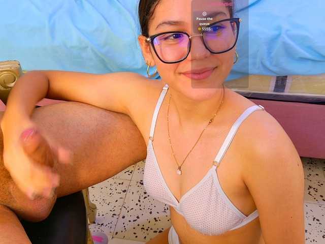 sweetauracouple live cam on BongaCams