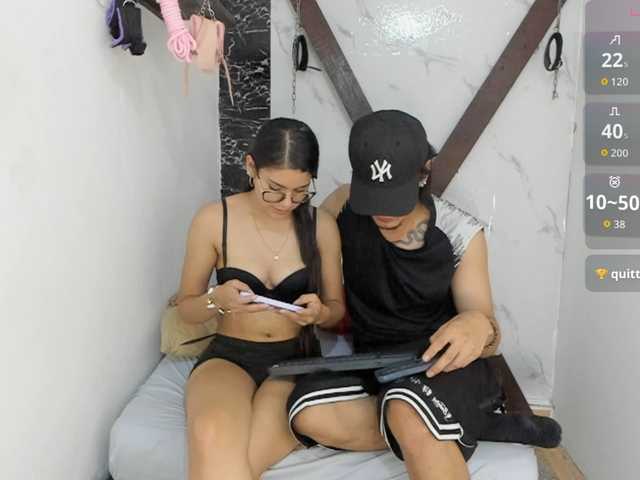 sweetauracouple live cam on BongaCams