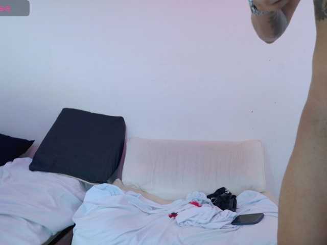 sweetauracouple live cam on BongaCams