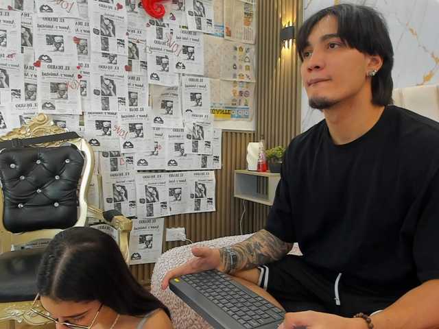 sweetauracouple live cam on BongaCams