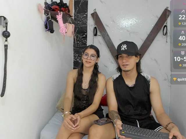 sweetauracouple live cam on BongaCams