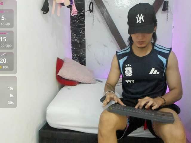 sweetauracouple live webcam show