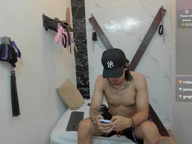 sweetauracouple live cam on BongaCams