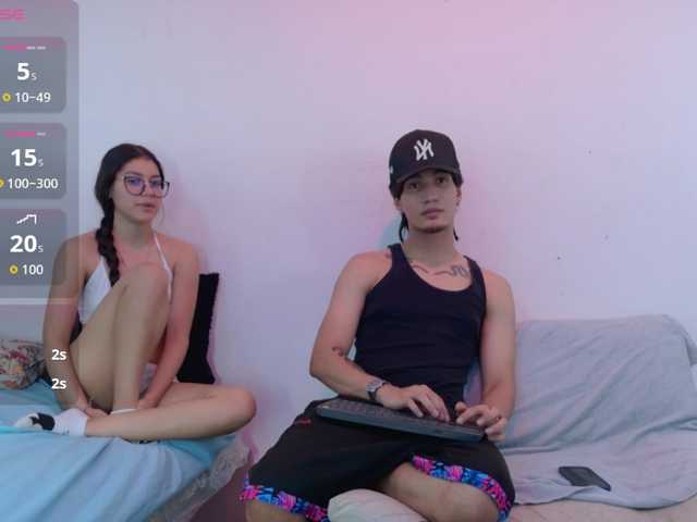 sweetauracouple live cam on BongaCams