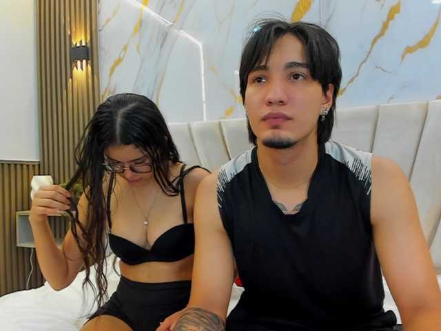 sweetauracouple live cam on BongaCams