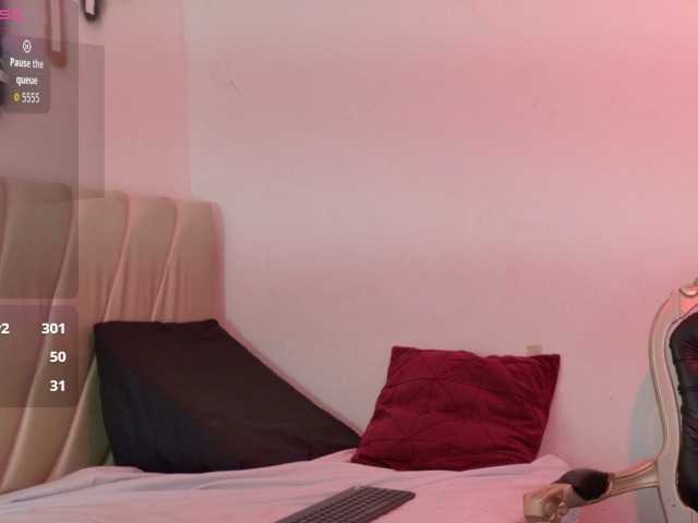 sweetauracouple live cam on BongaCams