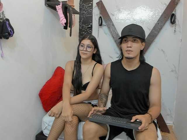 sweetauracouple live cam on BongaCams