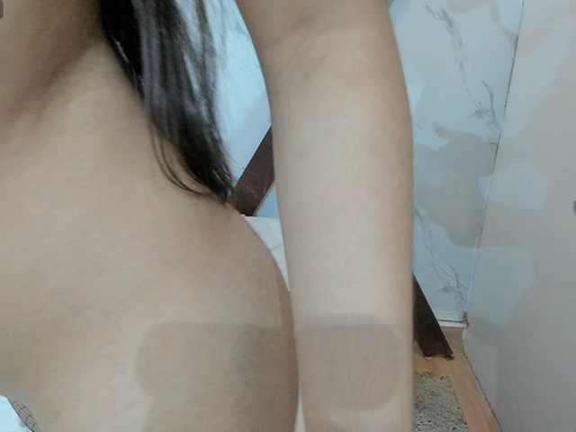 sweetauracouple live cam on BongaCams