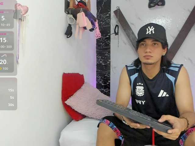 sweetauracouple live cam on BongaCams