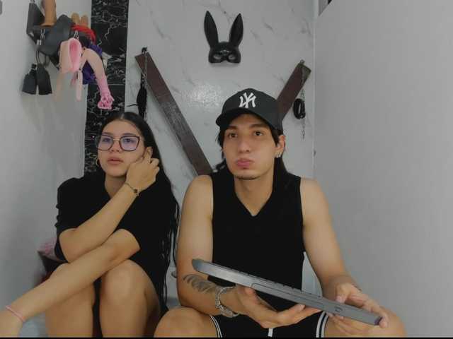 sweetauracouple live cam on BongaCams