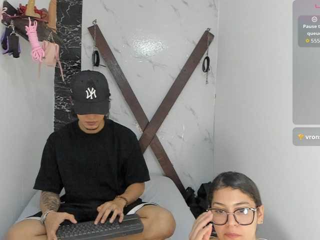 sweetauracouple live cam on BongaCams