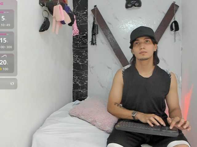 sweetauracouple live cam on BongaCams