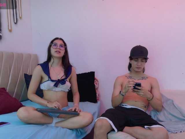 sweetauracouple live