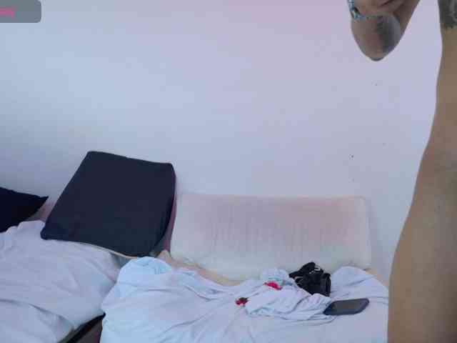 sweetauracouple webcam