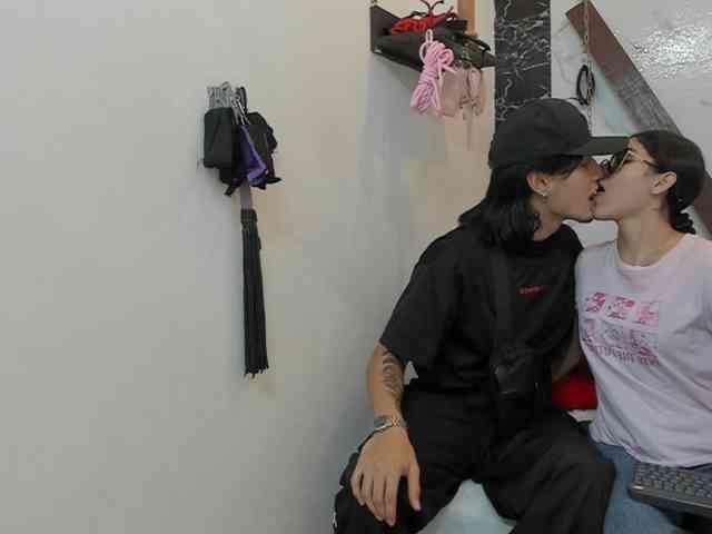 sweetauracouple webcam