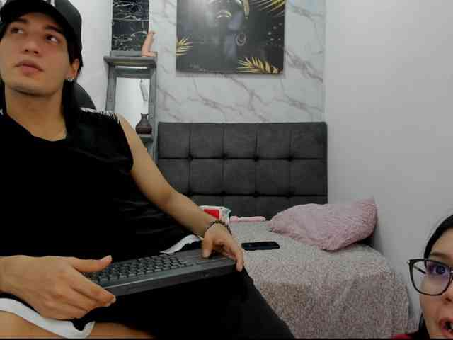 sweetauracouple Sex Cam Show