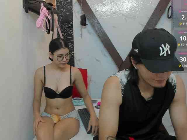 sweetauracouple webcam