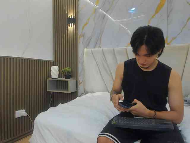 Model: sweetauracouple