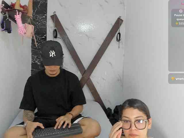 sweetauracouple Live Webcam on BongaCams