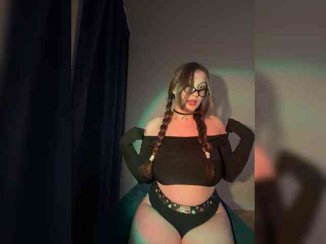 LilllitRR webcam