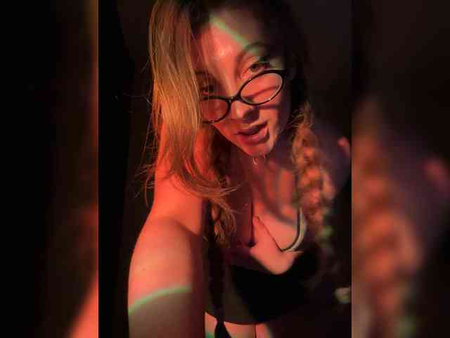 LilllitRR Live Webcam on BongaCams