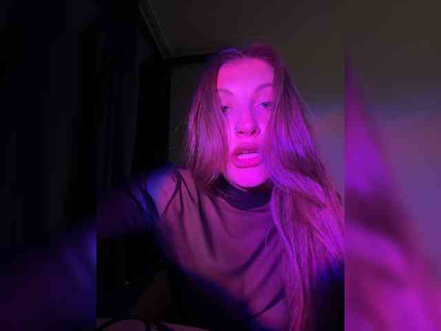 LilllitRR webcam