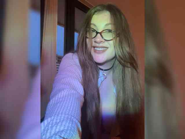 LilllitRR webcam