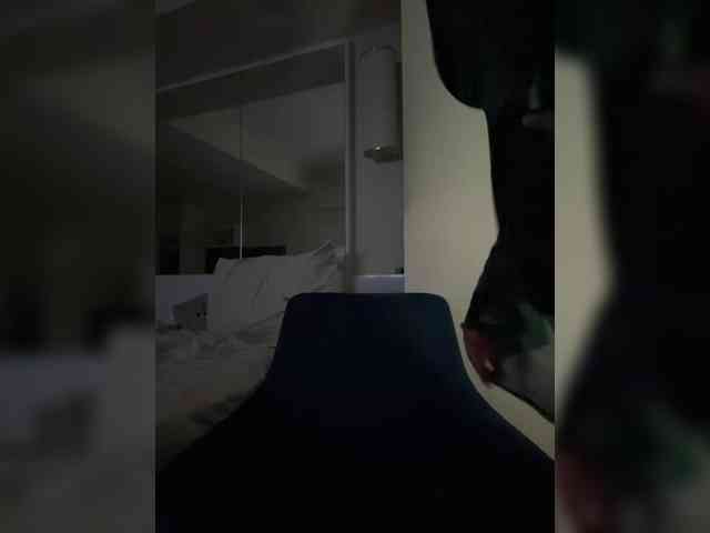 LilllitTill webcam