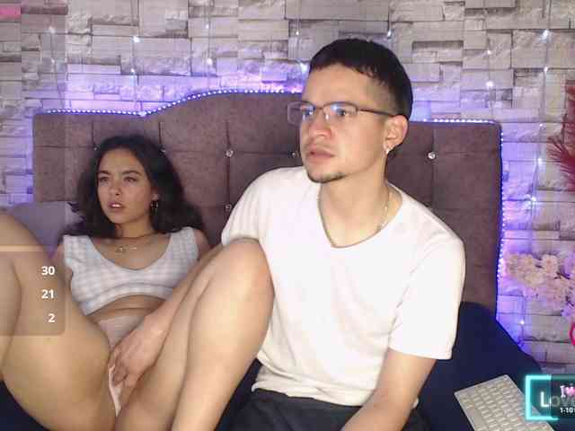 engel-and-dimy-s... Live Webcam on BongaCams