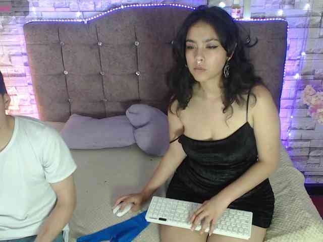 engel-and-dimy-s... Live Webcam on BongaCams