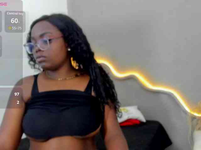 amiina-18 webcam