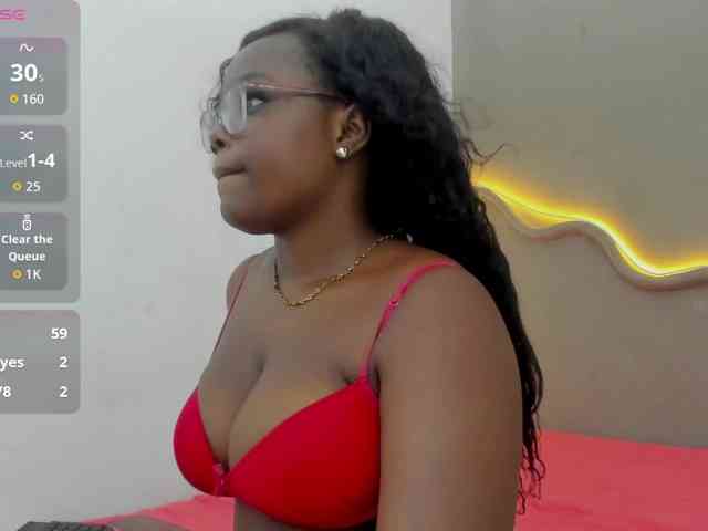 amiina-18 webcam